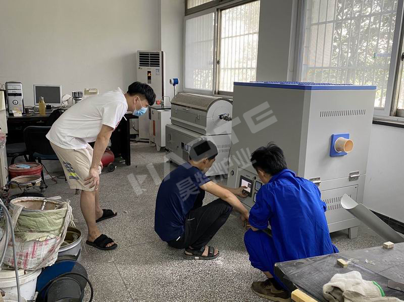 西南（nán）交通大學(xué)管式爐客戶(hù)案例